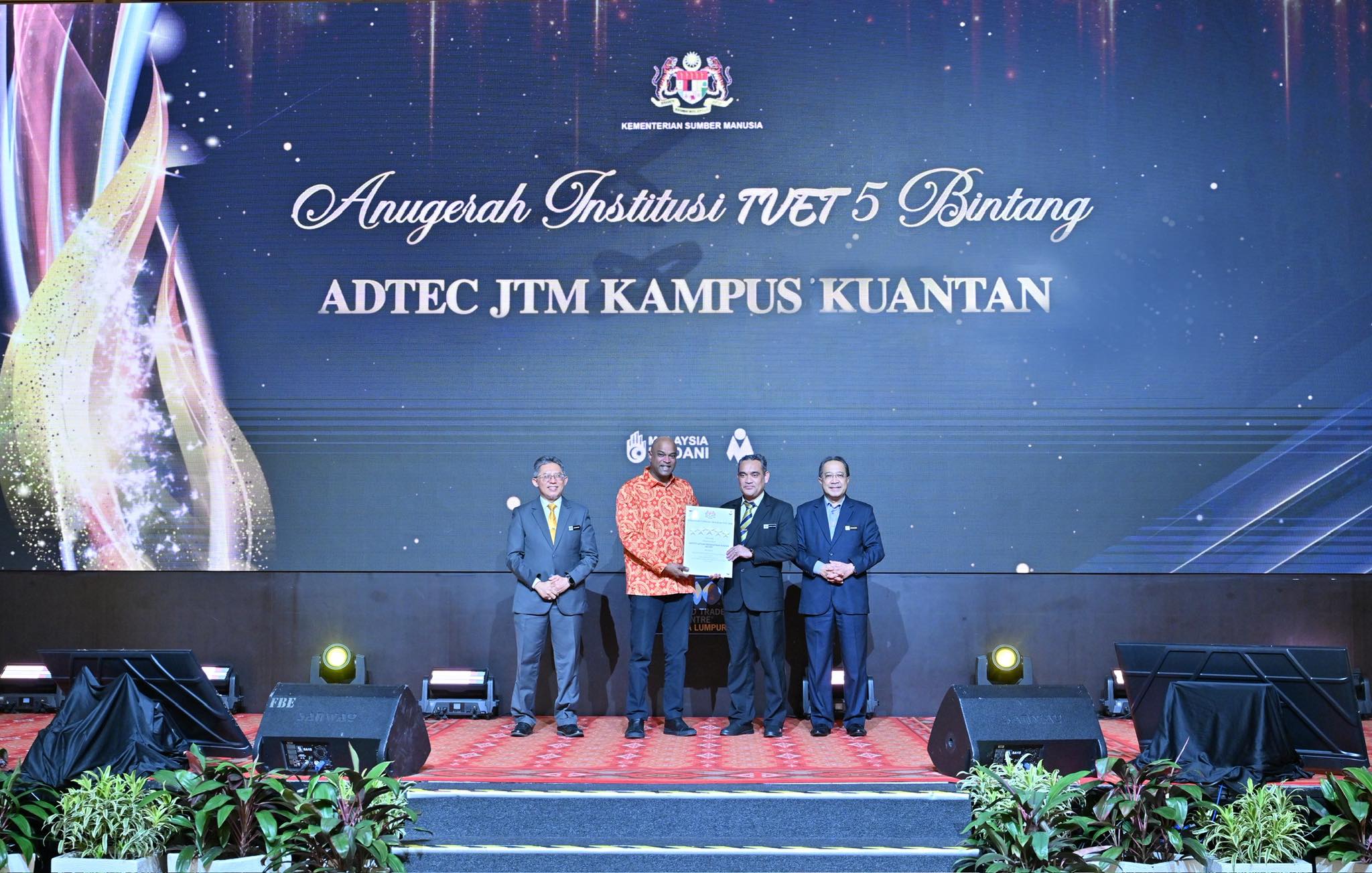 MAJLIS ANUGERAH INSTITUSI TVET 5 BINTANG